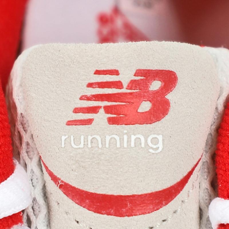 New Balance 530 Moonbeam True Red