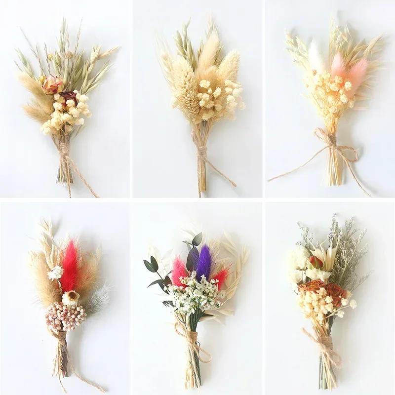 6PCS Mini Bouquet Bride and Bridesmaid Wedding Corsage Gift Box Decorated with Dried Flowers and Eternal Flowers As A Hand Gift