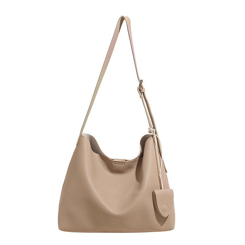 Large-capacity Commuter Tote Bag New Fashion Shoulder Bag Casual Versatile Underarm Bag