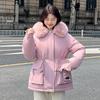 Short-style School Overcomes Women's New Cotton-padded Jacket Winter Cotton-padded Jacket with Loose Cashmere and Thick Fur Collar.