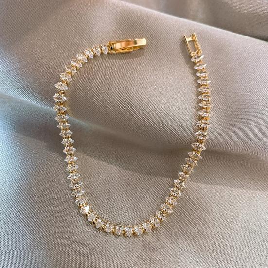 Zirconia Cubic Bracelet for Women Tear Drop Shaped Rhinestone Bracelet Wedding Bridal Jewelry for Anniversary Birthday Valentine's Day