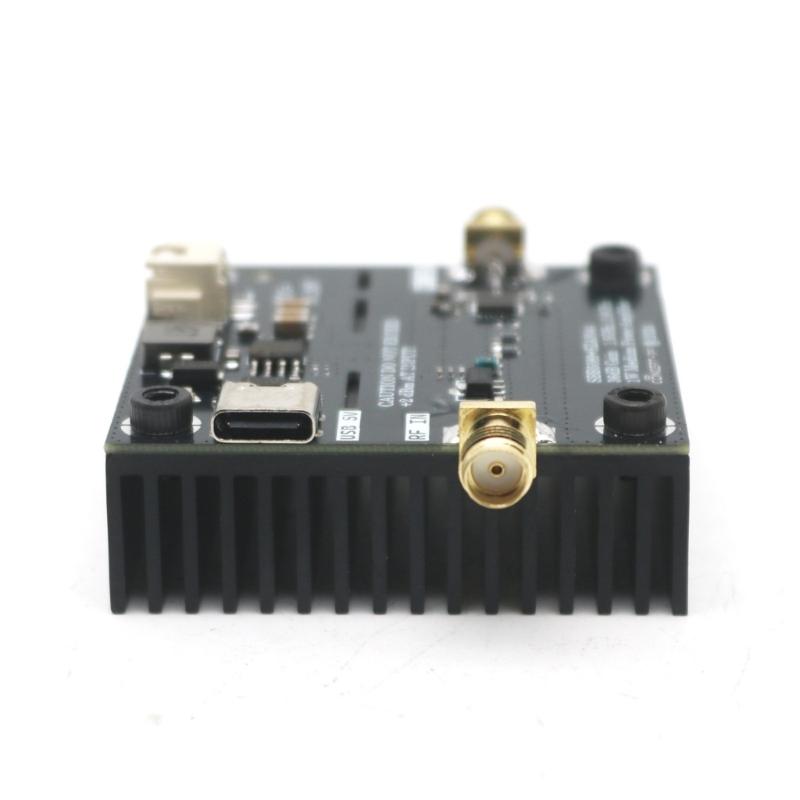 Low Noise Amplifier 36dB Gains 1.5GHz-3.9GHz Precise Transmission Power Preamplifier Module