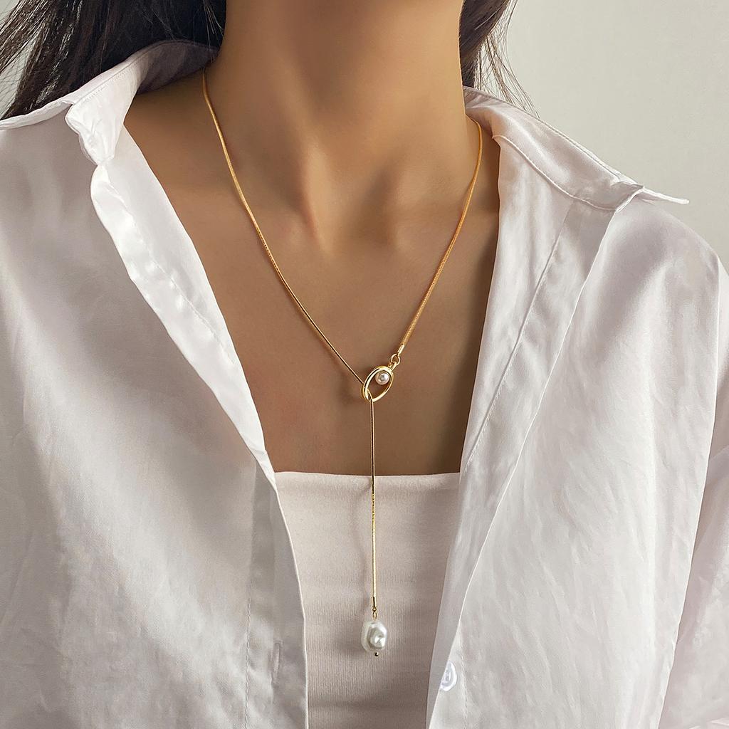 2025 Y-Shaped Snake Bone Chain Long Necklace Irregular Baroque Pearl Adjustable Pendant Necklace for Women Simple Jewelry