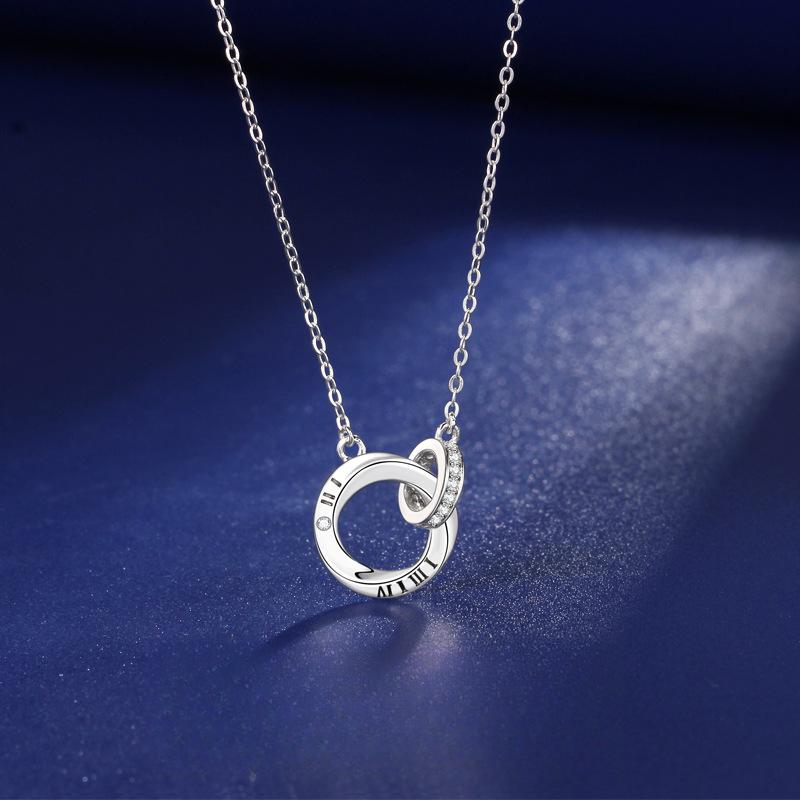 

Roman Mobius Ring Necklace Women s Age Light Luxury High-end Design Sense Niche