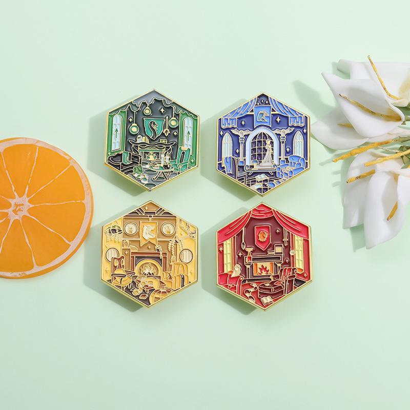 Punk Magic Academy Emaille-Pins Schlange Dachs Goldener Löwe Adler Dachs Brosche Kreatives Reversabzeichen Gothic Schmuck Geschenk für Freunde