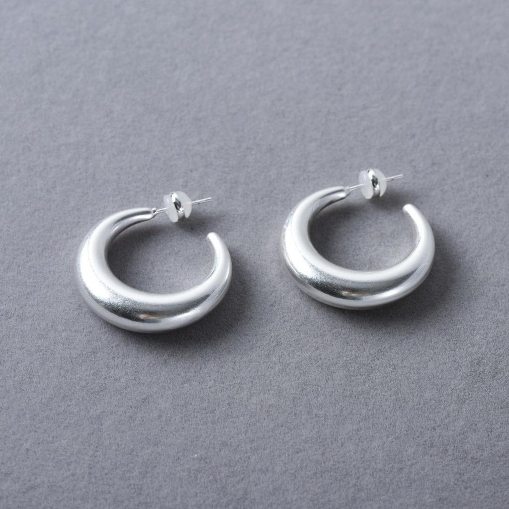 Simple And Fashionable Personalized Smooth C-Shaped Earrings S925 Silver Needle Earrings, Temperament Versatile Commuting Must Enter Earrings