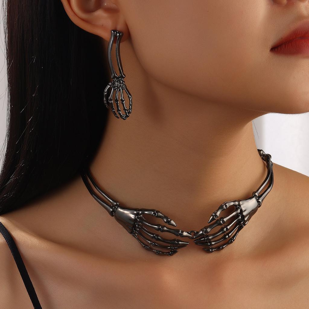 Skeleton Gothic Punk Accessory Set With Metal Bones And Pumpkin Skull For Cosplay Costumes