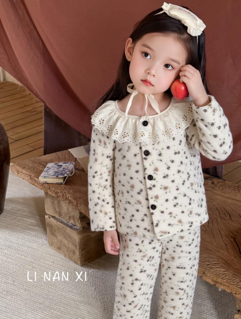 2025 New Children's Fleece-Lined Pajama Set: Girls' Lace Cardigan Homewear for Autumn and Winter