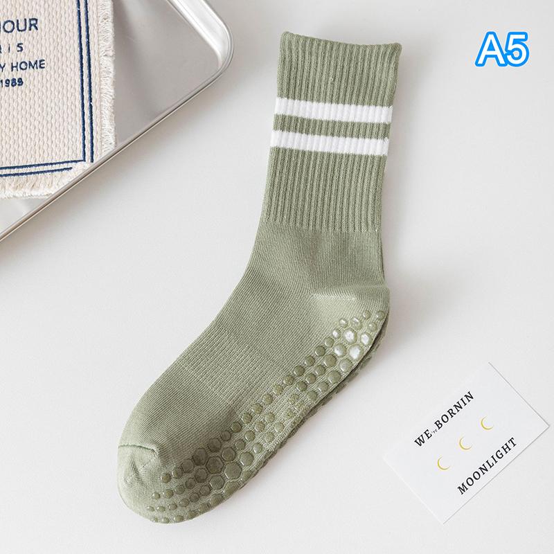 Pamuklu Kalınlaştırılmış Yoga Çorapları Kaymaz Orta Boy Pilates Çorapları Yer Çorapları Kadın İç Mekan Dans Fitness Spor Çorapları