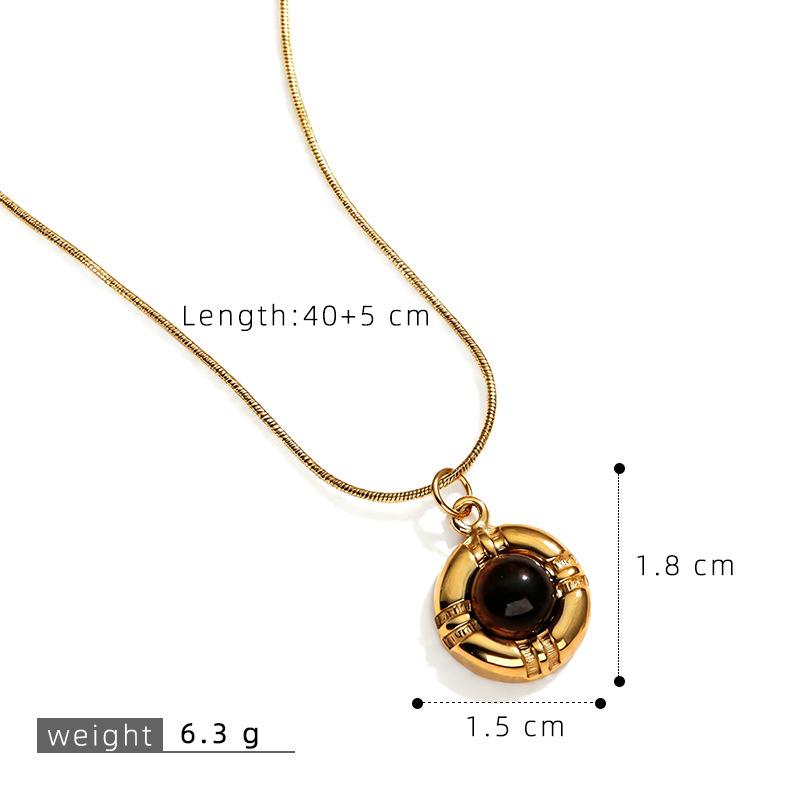Retro European and American Tiger Eye Necklace: Women's Clavicle Chain with Light Luxury and Trendy Sweater Style