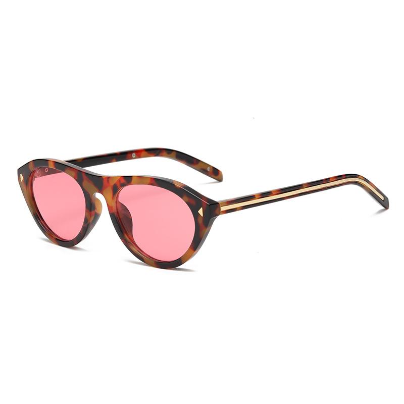 Retro cat eye sunglasses women's black small frame triangular rivet sunglasses UV protection driving versatile flat glasses