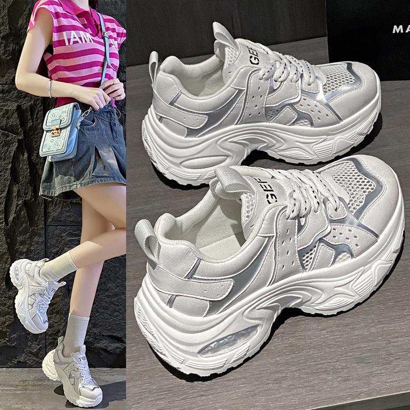 Fashion Trendy Thick Bottom Sports Shoes for Women Casual Versatile Student Footwear Spring Autumn Season Non Slip Rubber Sole