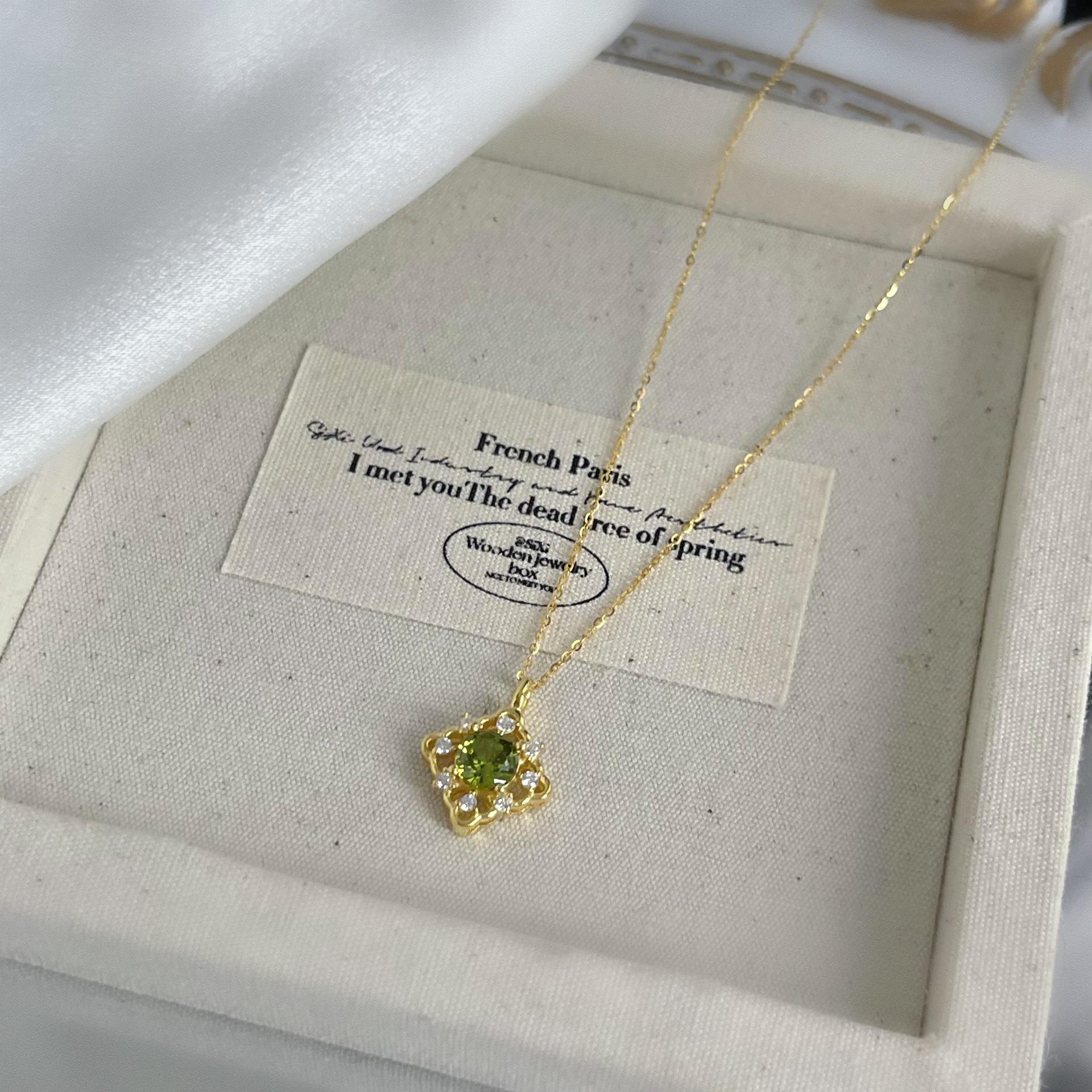 14K Gold-Plated Green Zircon Pendant Necklace in S925 Sterling Silver 925 Silver золотой