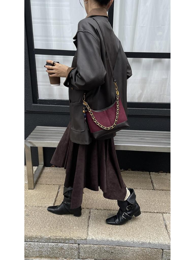 Autumn Luxury Versatile Women's Suede Chain Crossbody Handbag