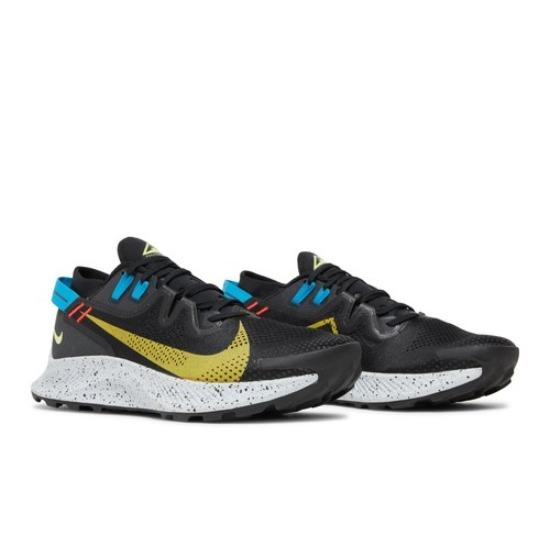 

Nike Pegasus Trail 2 Черный Темная Сера CK4305-001 EU 44 красный/чёрный
