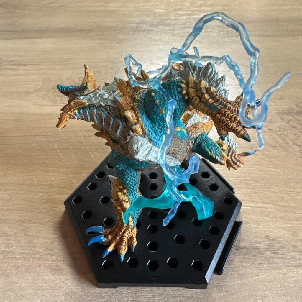 [USED] Monster Hunter Zinogre Figure Standard Model