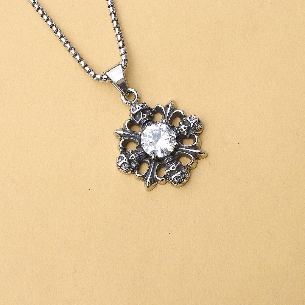 Fashionable Retro Diamond Studded Gothic Patterned Skull Necklace Men's Titanium Steel Pendant