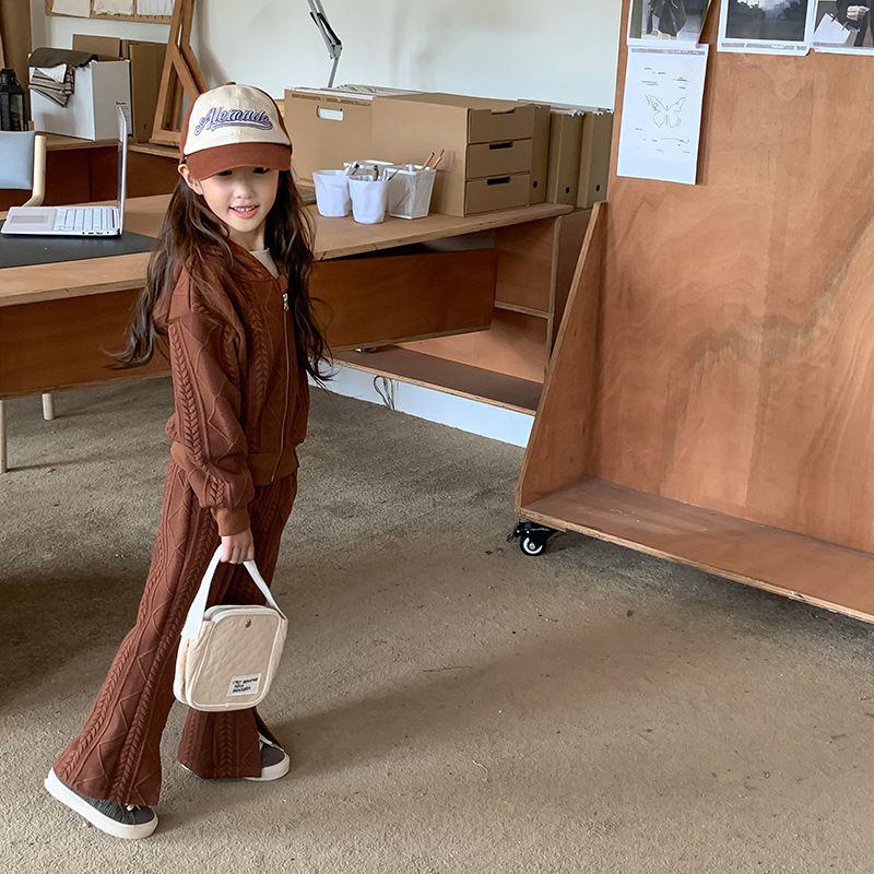 Korean Autumn Outfit Set: Girls' 2025 Hooded Jacket & Flare Pants – Trendy Two-Piece for Medium To Older Children.