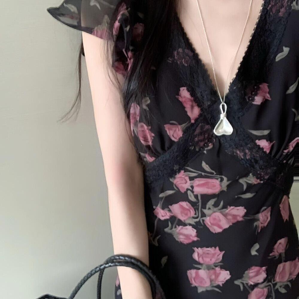 French Fashion Foreign Style V-neck Elegant Temperament Long Dress Women's Summer New Small Flying Sleeves Lace Edge Thin Dress