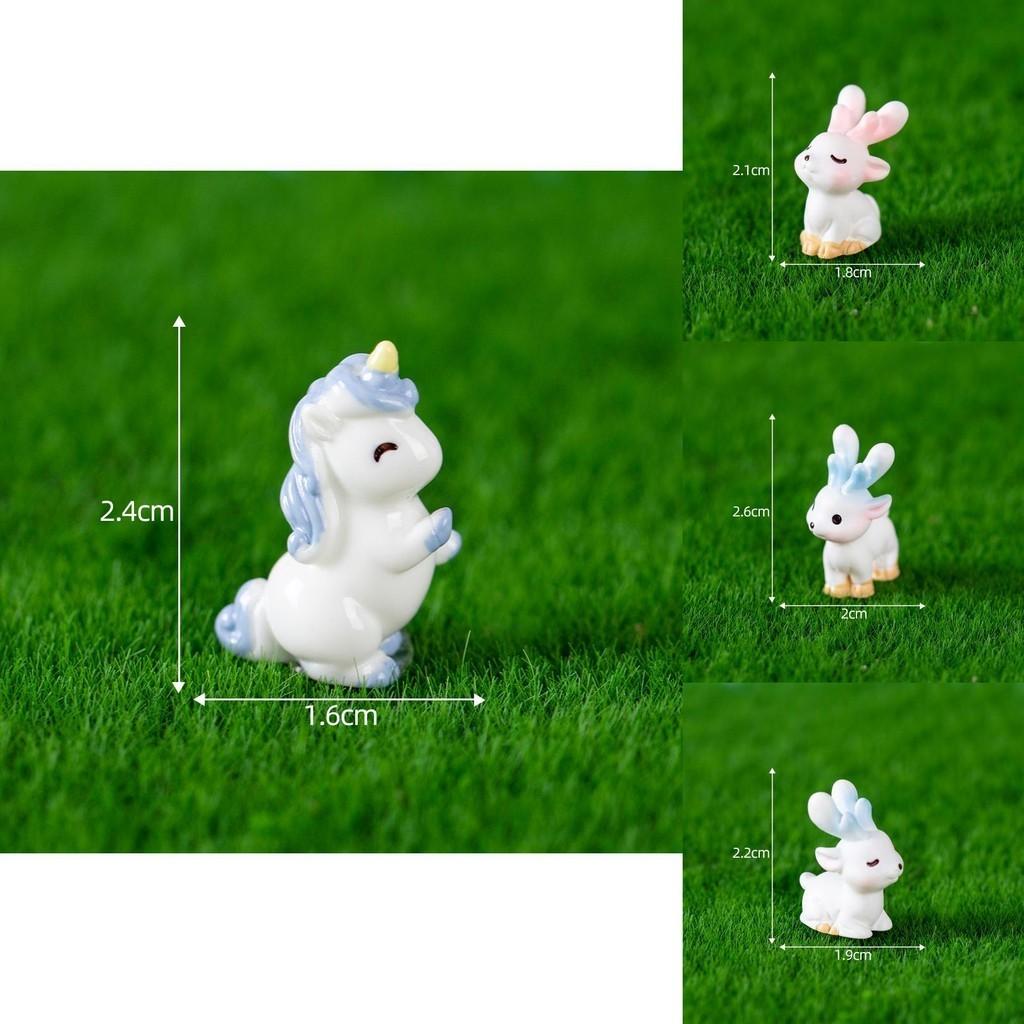 Cute Miniature Resin Deer Figurine For Desktop Decoration Adorable Blind Box Animal Ornament