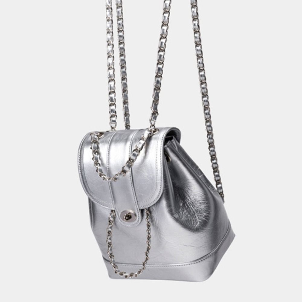 Women Rucksack Leather Oil Wax Shoulder Bag Chains Backpack Autumn Winter