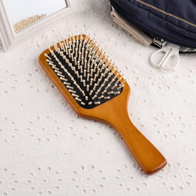 KAI - Himetsubaki Paddle Brush
