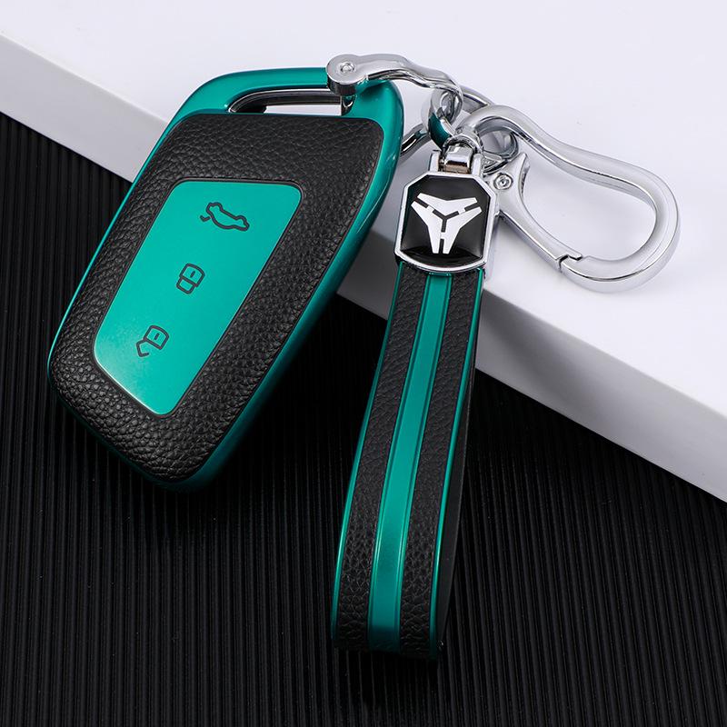 Leather Key Case for New Baojun RM5/RC6/RS5/RS3 - Patterned Car Key Cover with Buckle