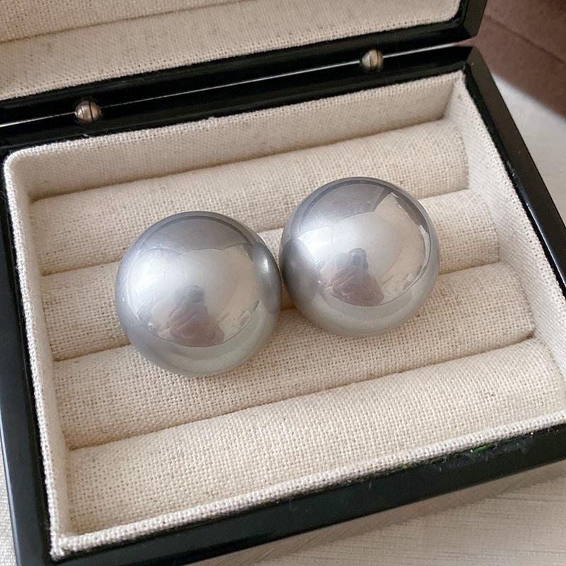 Silver Needle Luxury Pearl Heart Stud Earrings - Versatile, Fashionable Court Style