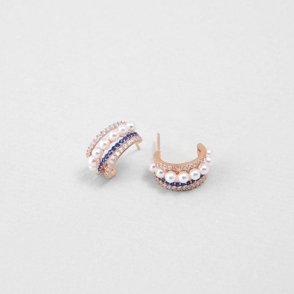 [Judy And Paul] Libero Triple Line Blue Sapphire Hoop Earrings E51514