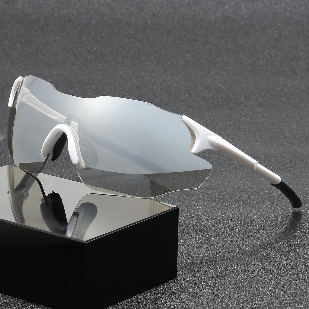 White Frame Photosensitive Color Changing Cycling Glasses Day & Night Universal Outdoor Bicycle Hiking Goggles UV Protection Men & Women Leisure