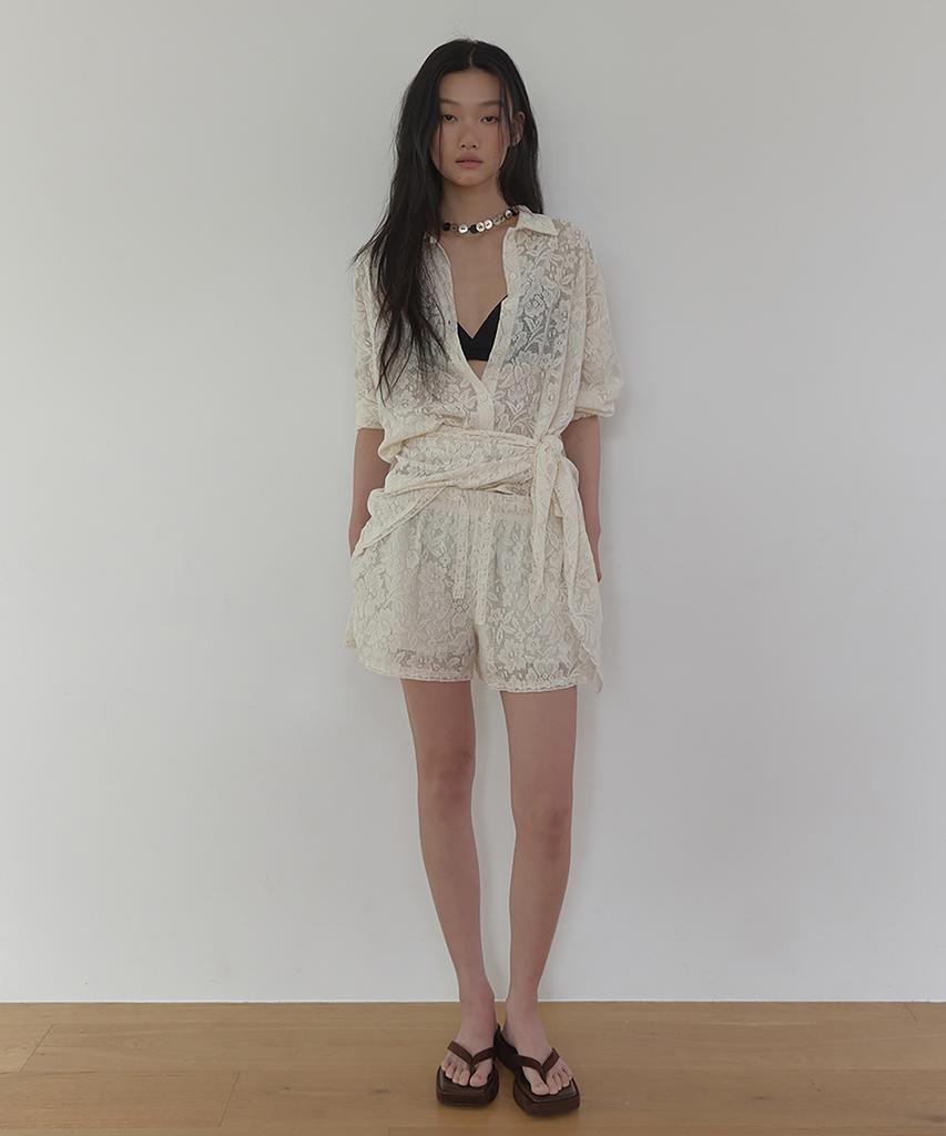 Lonkeu Floral Lace Banding Shorts (Ivory)