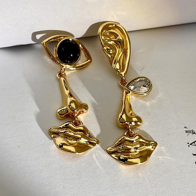 Vintage Black Series Stud Earrings 925 Silver Needle Minimalist High-End Personality Accessories for Women