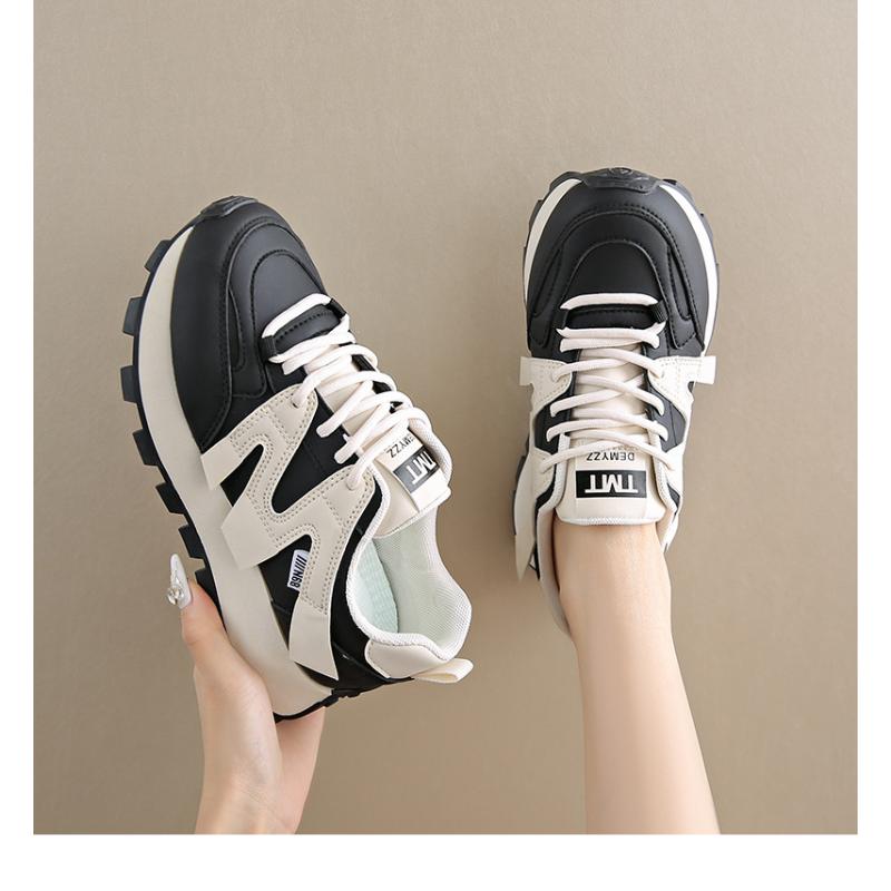Fashion 2024 Autumn Women's Thick Bottom Korean Edition Soft Bottom Casual Anti Slip Sports Shoes