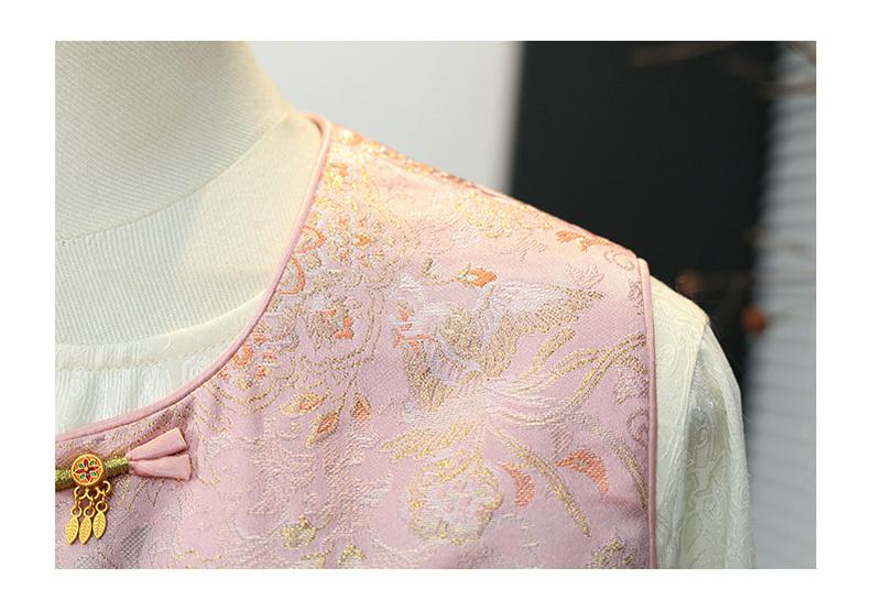 Chinese Style Sleeveless Embroidered Vest for Middle-Aged and Elderly Women