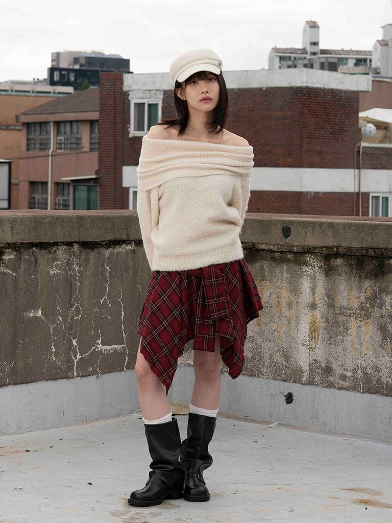 THE GREEN LAB Off-Shoulder Boucle Knit [Ivory]