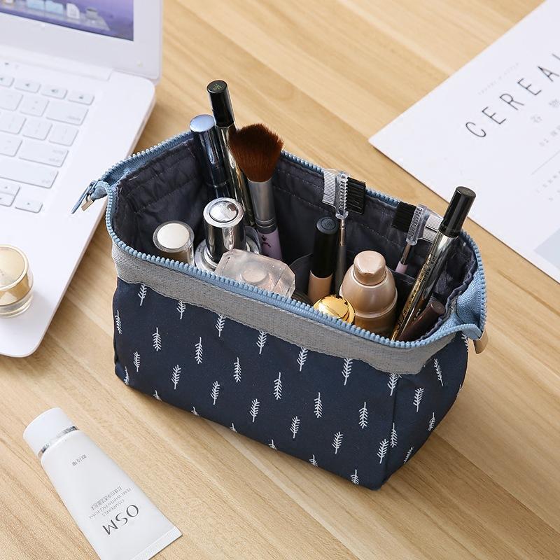 Canvas Waterproof Makeup Bag Small Size Portable Makeup Bag Travel Portable Makeup Bag Simple and Large Capacity Storage Bag