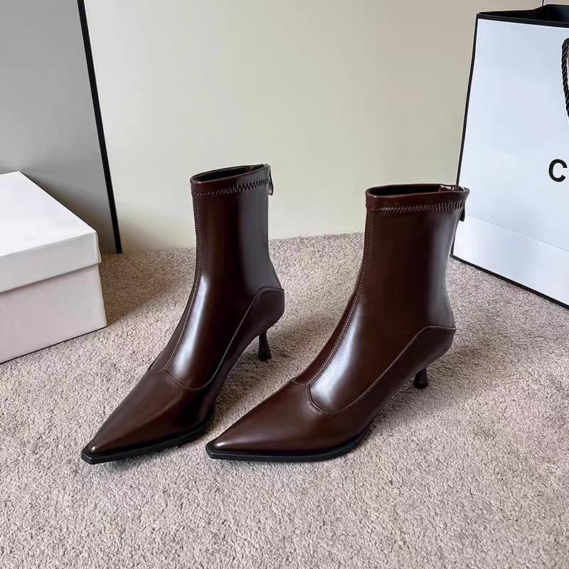 

Французские короткие сапоги на высоком каблуке женские осень 2025 новые тонкие каблуки острые тонкие сапоги нишевые из мягкой кожи тонкие эластичные сапоги 40 коричневый