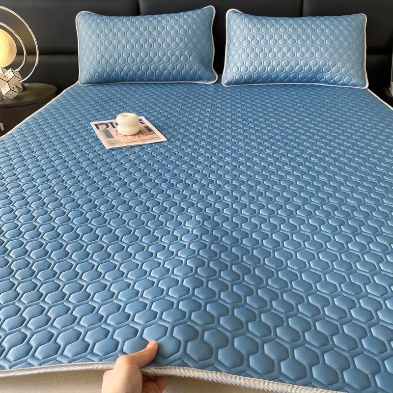 Soft Thicken 4mm Latex Filling Summer Bed Mat and Pillowcase Smooth Cool Feeling Bed Sheet Set Sleeping Cooling Mats Ice Silk