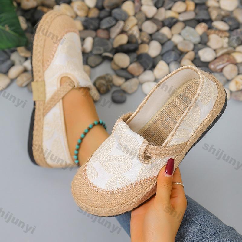 Women's Flats 2025 Summer New Vintage Weave Breathable Casual Shoes Embroidery Lightweight Comfortable Half Slippers