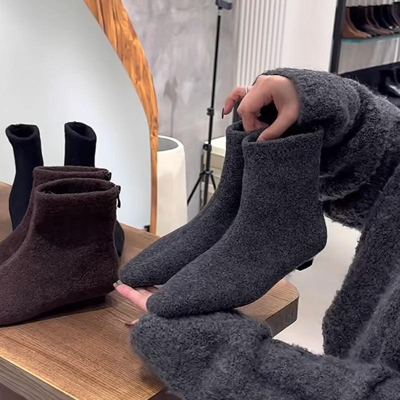 Fashion Women's Fashion Flat Cotton Boots Winter New Pointed Suede Soft Sole Anti-slip Wear-resistant Short Boots