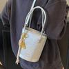 Wholesale Popular Niche Design Casual Simple Hand Carrying Bucket Bag Fashionable High-grade Texture Versatile Messenger Bag Bag Women