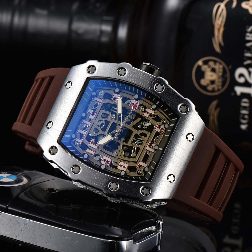Barrel-Shaped Unisex Quartz Watch with Hollow Non-Mechanical Pointer and Single Calendar
