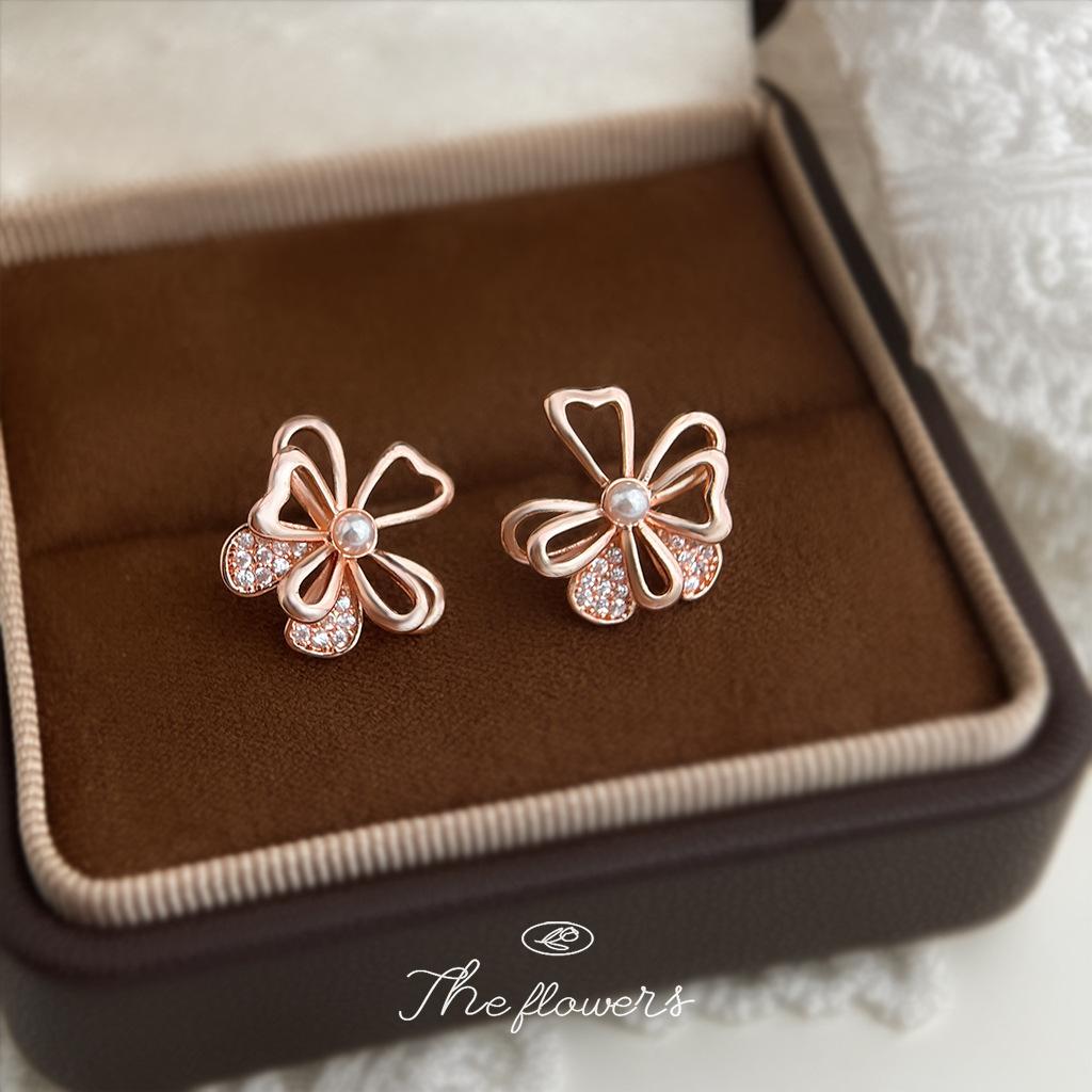 Gentle Micro Zircon Rose Gold Flower Earrings Commuter Hollow Hibiscus Flower Earrings