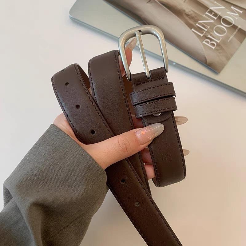 

Женский ремень из искусственной кожи простой и модный в стиле Инс, универсальный и высококлассный, и хорошо сочетается с джинсами