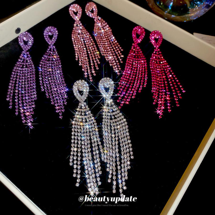 Silver Needle Court-Style Rhinestone Tassel Earrings: Elegant, High-End Light Luxury with a Fashionable, Exaggerated Design.