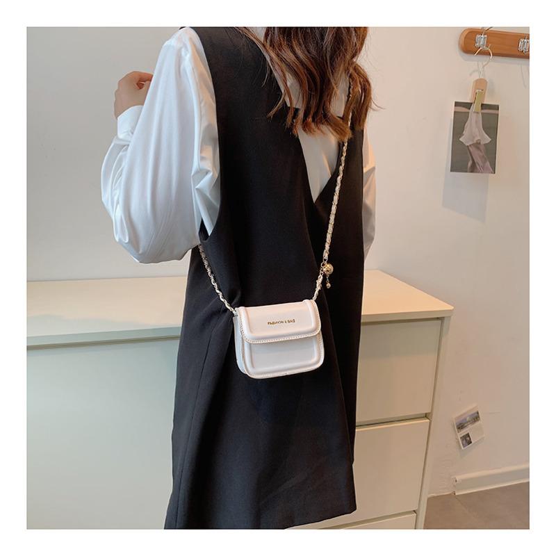 Mini Faux Leather Chain Shoulder Bag for Women, Small Square Phone Crossbody Purse, Compact Fashion Handbag
