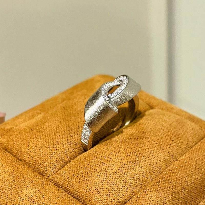 

Vintage intertwined brushed rings for women light luxury diamond inlay silver 925 shiny Mobius Ring banquet jewelry gift resizable