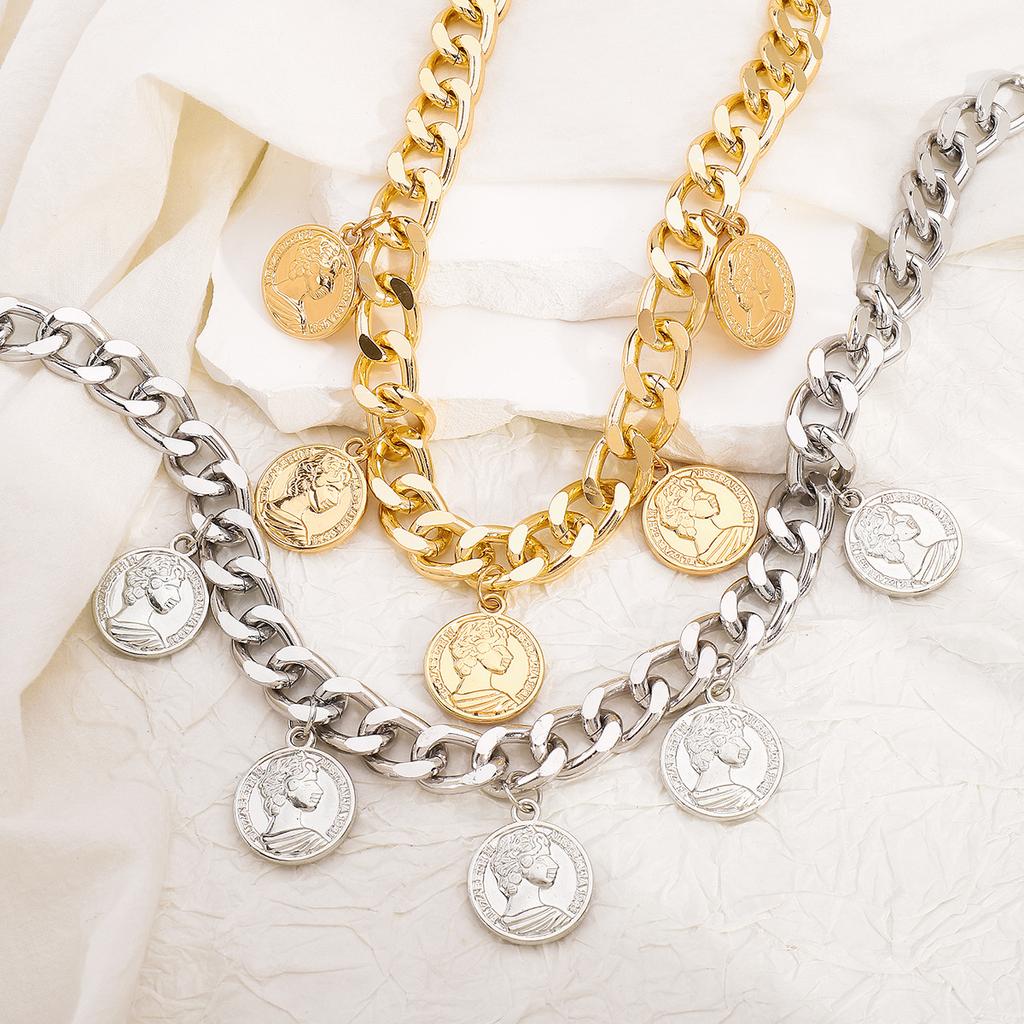 Tooxika Vintage Metal Coin Pendant Tassel Necklace Fashion Queen Image Collarbone Chain