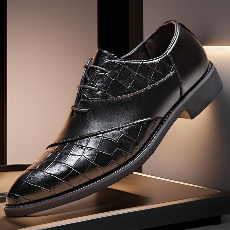 Autumn new men's large size leather shoes men's breathable casual shoes business dress men's personality young guy trendy shoes