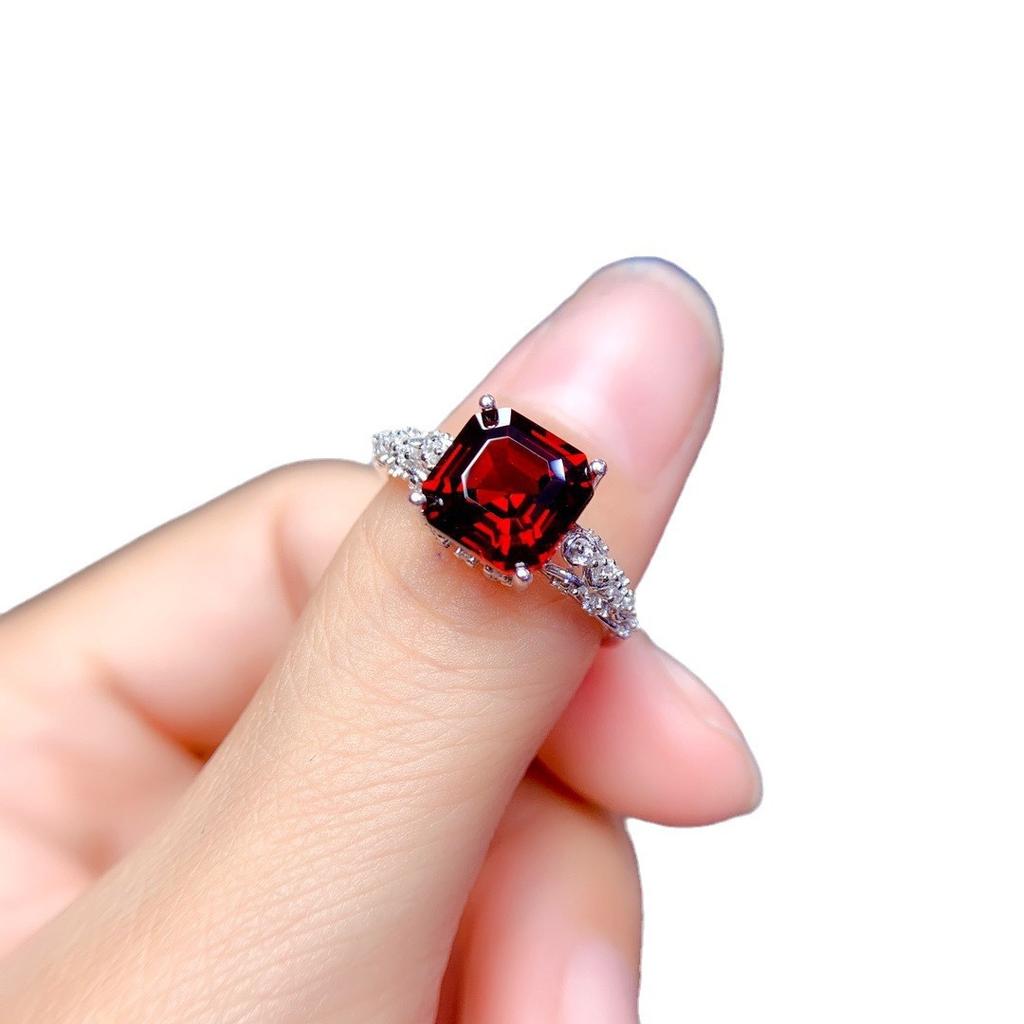 Princess Square Diamond Imitation Red Garnet Ring Women'S Platinum Plated Royal Sapphire Square Jewelry